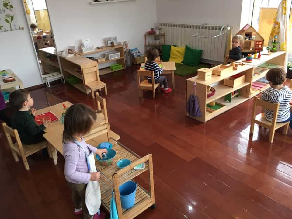 Cum alegi o grădiniță Montessori?