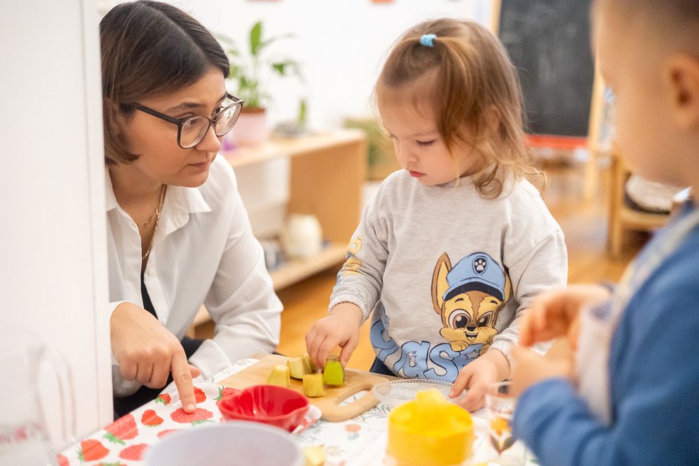 O zi la creșa Monterra, comunitate Montessori